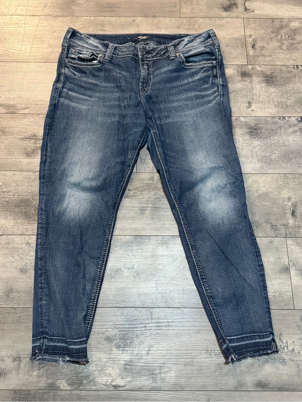 Silver Elyse Skinny Ankle Medium Wash Distressed Denim, 34x27